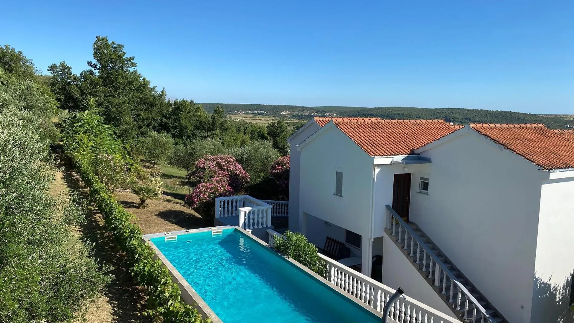Apartment Barrierefreie Wohnung Mit Aussicht Razanac