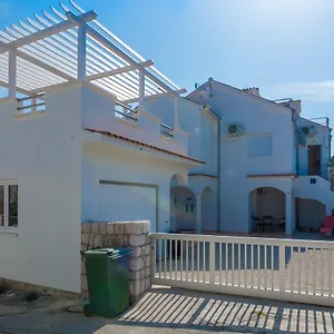 Miocic Apartmán